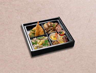 松花堂弁当 ４マス　2,700円（税込）